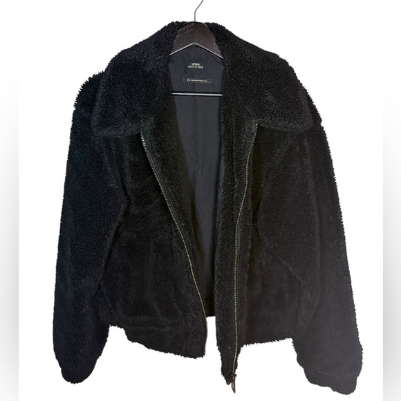 Urban Outfitters Cozy Black Fuzzy Sherpa Zip Jacket Women’s Medium - Picture 4 of 9